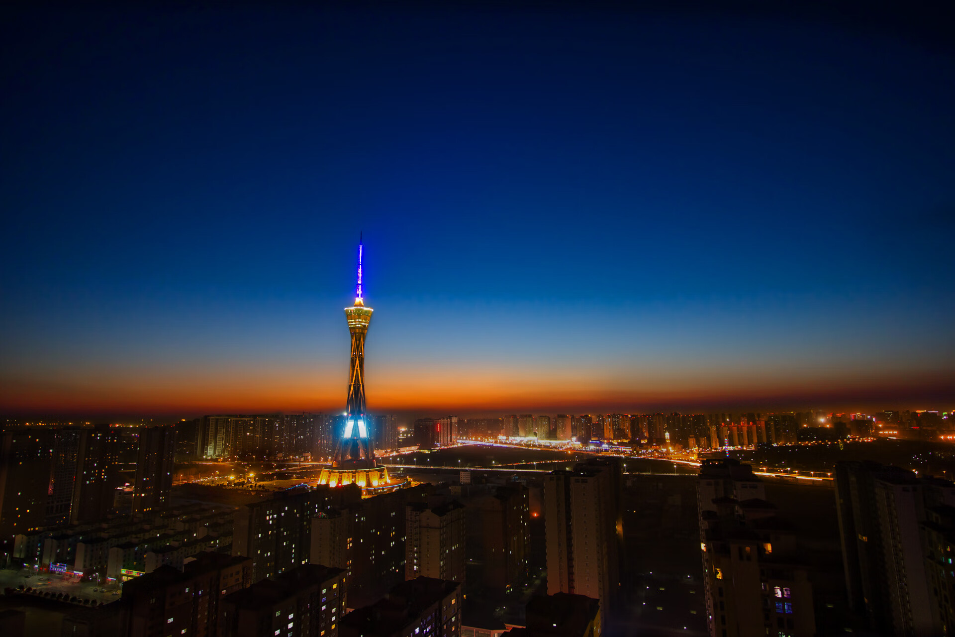 法甲顶级对抗:战术调整与攻城略地相辅相成,法甲阵营